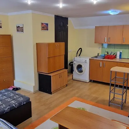 Lexington Apartment