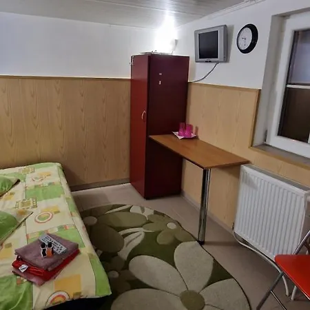 Lexington Apartment *